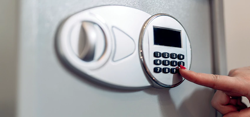 Jewelry Safe Cracking in Redwood City, California