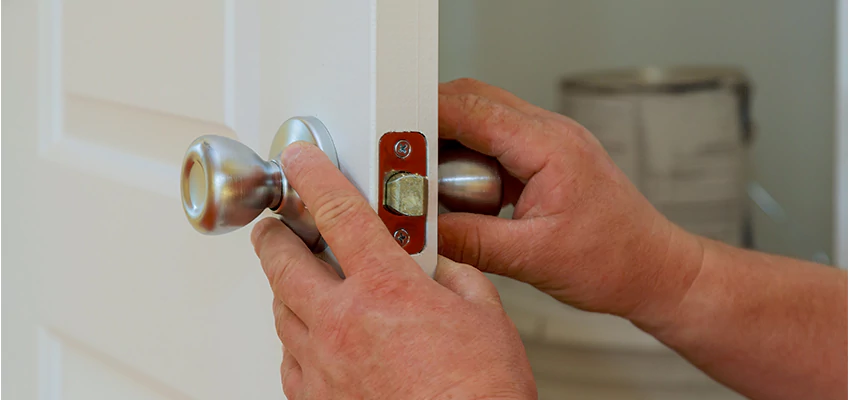 AAA Locksmiths For lock Replacement in Redwood City, California